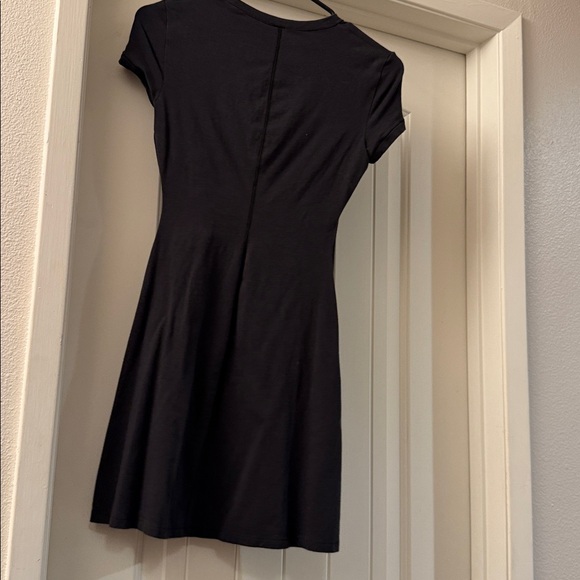 SKIMS Limited Edition Black Heart Cut Out Dress Sz Small - Picture 3 of 4
